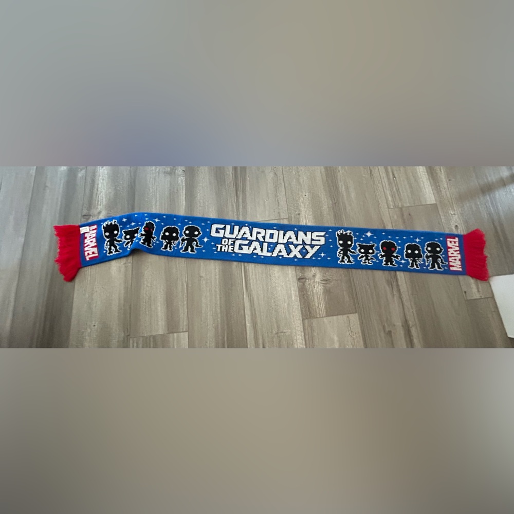 Marvel Guardians Blue and Red Scarf
